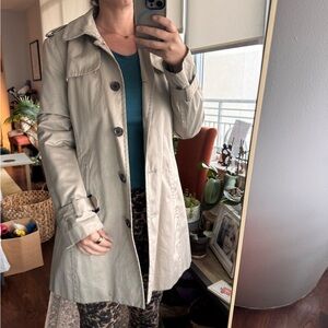 Banana Republic Beige Trench Coat Women’s M, Belted, Button Closure, Pockets
